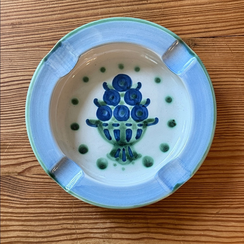 M.A. Hadley Large Pottery Ashtray/Trinket Dish/
Spoon Rest w/ Blueberry Bouquet